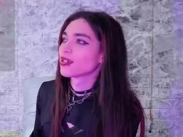 maevekuro on Chaturbate