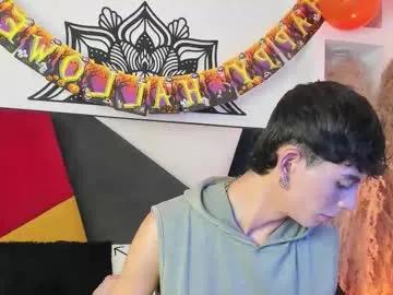 maiky_cooper on Chaturbate