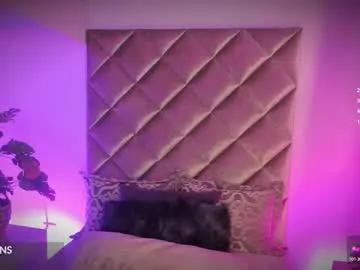 malaia_hills on Chaturbate