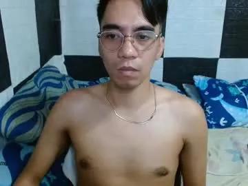 massive_boner02 on Chaturbate