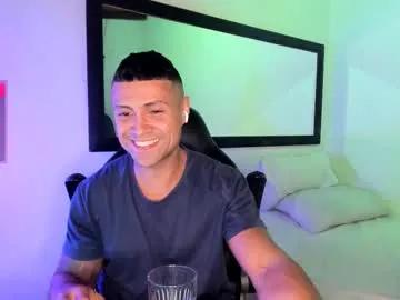maxi_mux1 on Chaturbate