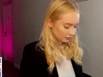 melanie_ryer on Chaturbate