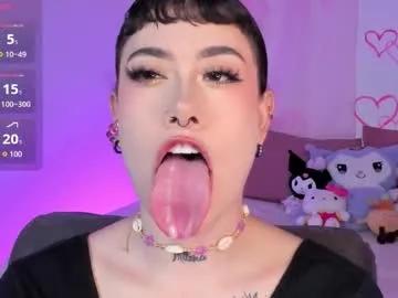 melody_suarez on Chaturbate