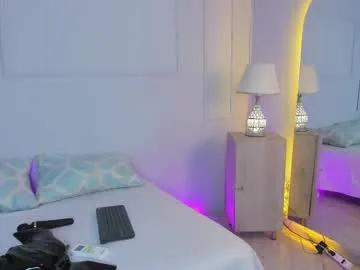 mia_oconner on Chaturbate