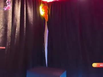 miaknox on Chaturbate
