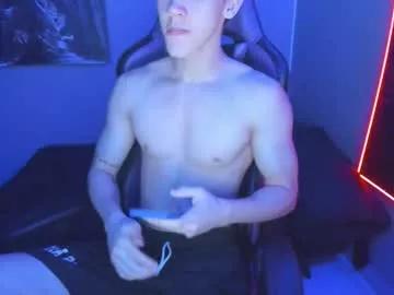 michael_twink18 on Chaturbate