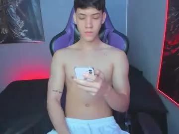 michael_twink18 on Chaturbate