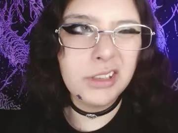 mikaskullcs on Chaturbate