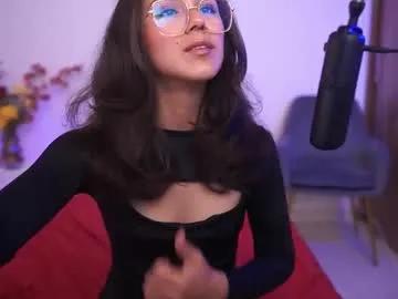milanianew on Chaturbate