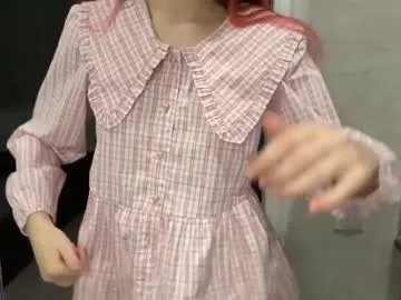 mishahartwigsen on Chaturbate