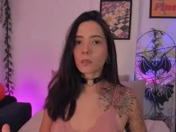 mishelkrave_ from Chaturbate