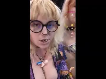 myrtlemystic on Chaturbate