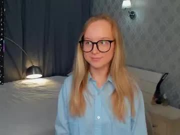 nicolavanderbie on Chaturbate