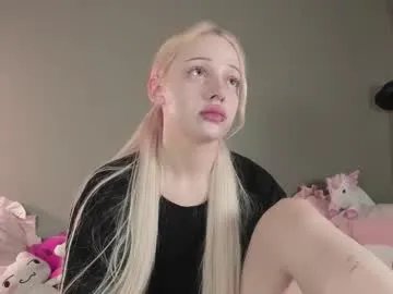 nicole_yo — suck fimgers with saliva [161 tokens left] #anal #feet #blonde #young #squirt