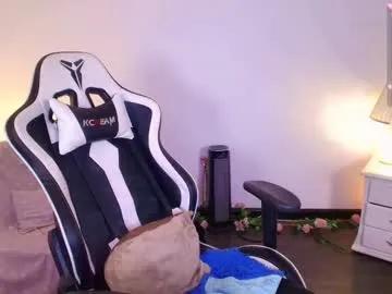 nicolthompsonn on Chaturbate