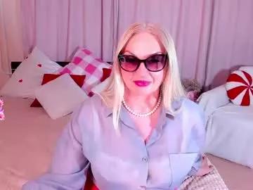 nina_deville on Chaturbate 