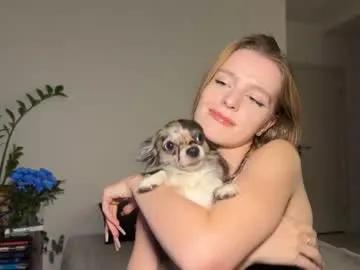 nura_foxx on Chaturbate