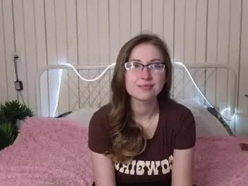 oliviavele on Chaturbate