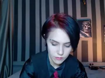 onaloon on Chaturbate