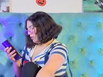 paola_lyon from Chaturbate