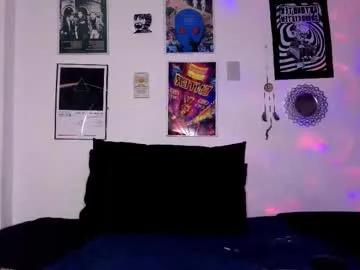 plutonbluemoon_999 on Chaturbate