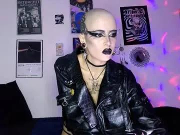 plutonbluemoon_999 on Chaturbate