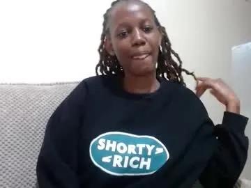 queen74890 on Chaturbate