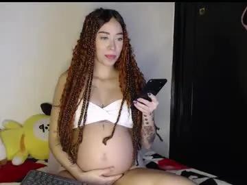 queen_of_m111lk on Chaturbate