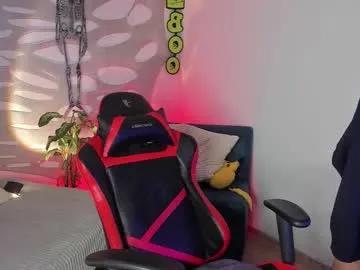 ravencollen on Chaturbate