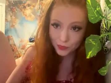 redgingersnapz from Chaturbate