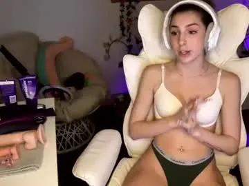 richhousewives on Chaturbate