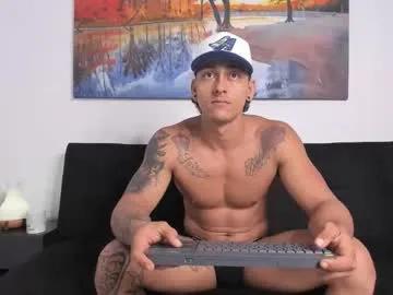 ryanwhite3 from Chaturbate