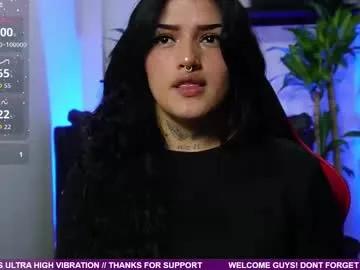 sari_belle on Chaturbate