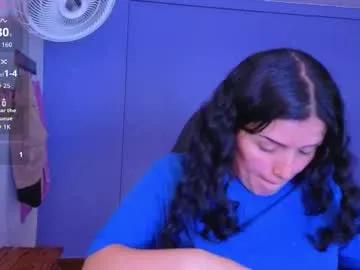 sari_belle on Chaturbate