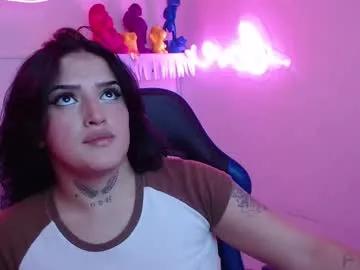 sari_belle on Chaturbate