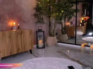 serene_sophiex on Chaturbate