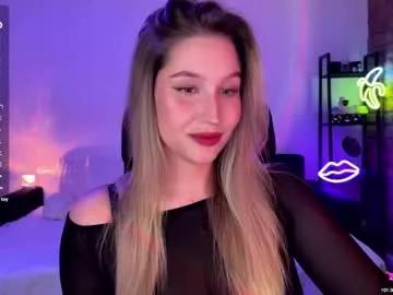 shy_bee on Chaturbate