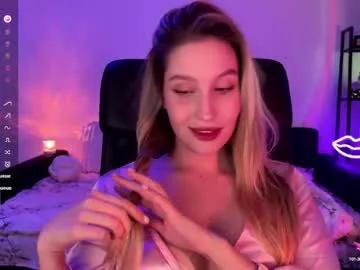 shy_bee on Chaturbate
