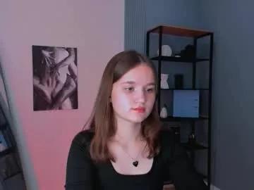 strawbunnybite on Chaturbate 