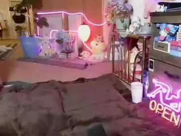 sydneyheaven666 on Chaturbate