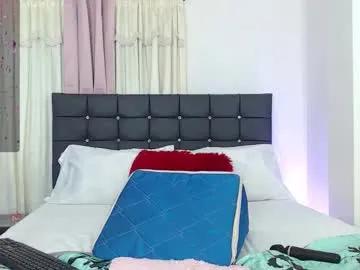 talianamoreno on Chaturbate