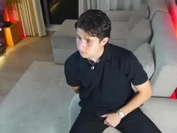 theohawke_ on Chaturbate