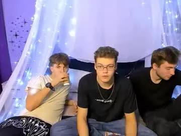 travis_wolf_ on Chaturbate