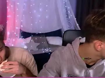 travis_wolf_ on Chaturbate