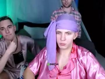 travis_wolf_ on Chaturbate