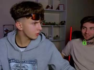 travis_wolf_ on Chaturbate