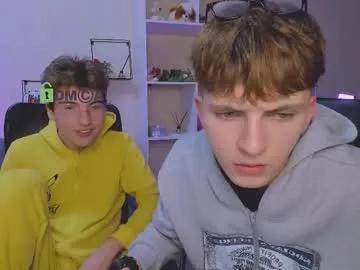 travis_wolf_ on Chaturbate