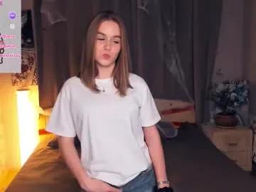 trinahillier on Chaturbate