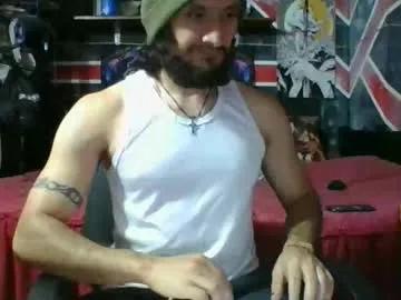 trizquelmen on Chaturbate