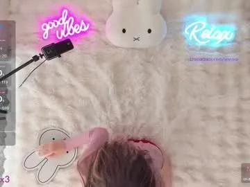 uwuxo from Chaturbate